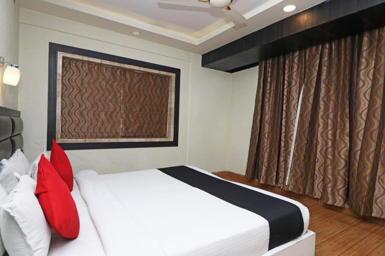 Hotel Emerald Колката Екстер'єр фото